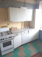 2-комнатная квартира (55м2) на продажу по адресу Славы пр., 34— фото 7 из 13