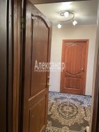 3-комнатная квартира (64м2) на продажу по адресу Российский просп., 5— фото 4 из 26