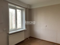 2-комнатная квартира (57м2) на продажу по адресу Камышовая ул., 6— фото 5 из 22