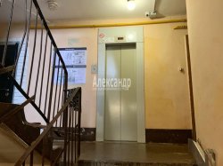 3-комнатная квартира (60м2) на продажу по адресу Ветеранов просп., 129— фото 13 из 15