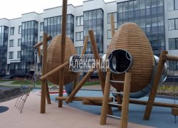 2-комнатная квартира (64м2) на продажу по адресу Владимира Пчелинцева ул., 6— фото 12 из 13