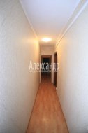 2-комнатная квартира (41м2) на продажу по адресу Социалистическая ул., 24— фото 5 из 12