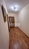 2-комнатная квартира (54м2) на продажу по адресу Маршала Казакова ул., 78— фото 8 из 32