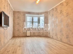 1-комнатная квартира (55м2) на продажу по адресу Выборг г., Гагарина ул., 7б— фото 2 из 15