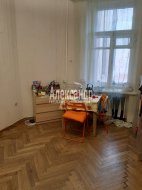 5-комнатная квартира (141м2) на продажу по адресу Суворовский просп., 38— фото 10 из 17