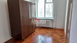 2-комнатная квартира (50м2) на продажу по адресу Хлопина ул., 9— фото 2 из 13