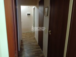 2-комнатная квартира (52м2) на продажу по адресу Волхов г., Федюнинского ул., 10б— фото 8 из 17