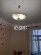 5-комнатная квартира (141м2) на продажу по адресу Суворовский просп., 38— фото 11 из 17