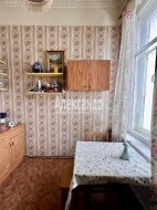 2 комнаты в 8-комнатной квартире (302м2) на продажу по адресу Михайлова ул., 1— фото 6 из 11