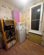 3-комнатная квартира (41м2) на продажу по адресу Краснопутиловская ул., 83— фото 15 из 17