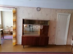 2-комнатная квартира (45м2) на продажу по адресу Кировск г., Победы ул., 4— фото 7 из 10