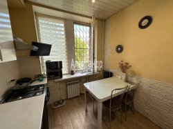 2-комнатная квартира (53м2) на продажу по адресу Сахарный пер., 2/35— фото 2 из 19