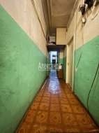 Комната в 6-комнатной квартире (134м2) на продажу по адресу Куйбышева ул., 29— фото 7 из 17