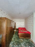 3-комнатная квартира (57м2) на продажу по адресу Кириши г., Романтиков ул., 13— фото 4 из 11