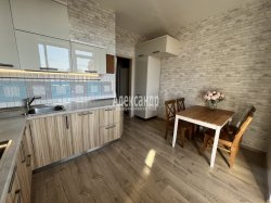2-комнатная квартира (60м2) на продажу по адресу Адмирала Коновалова ул., 2-4— фото 3 из 29