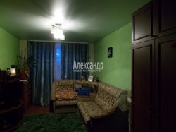 2-комнатная квартира (42м2) на продажу по адресу Тихвин г., Советская ул., 58— фото 2 из 4