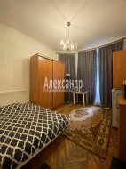 Комната в 4-комнатной квартире (130м2) на продажу по адресу Лиговский пр., 65— фото 4 из 10