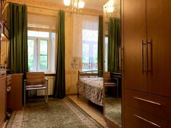 3-комнатная квартира (70м2) на продажу по адресу Александра Матросова ул., 14— фото 3 из 16