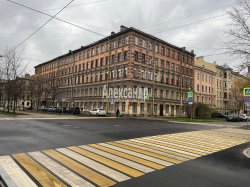 5-комнатная квартира (129м2) на продажу по адресу Малодетскосельский пр., 14-16— фото 2 из 10
