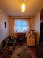 4-комнатная квартира (61м2) на продажу по адресу Кириши г., Энергетиков ул., 1— фото 6 из 11