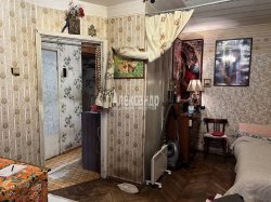 1-комнатная квартира (33м2) на продажу по адресу Красное Село г., Ленина просп., 53— фото 3 из 16
