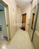 2-комнатная квартира (51м2) на продажу по адресу Афанасьевская ул., 1— фото 15 из 17