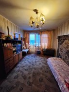 4-комнатная квартира (61м2) на продажу по адресу Кириши г., Энергетиков ул., 1— фото 8 из 11
