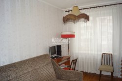 3-комнатная квартира (67м2) на продажу по адресу Варшавская ул., 124— фото 12 из 47