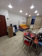 Комната в 8-комнатной квартире (183м2) на продажу по адресу Искровский просп., 6— фото 3 из 8