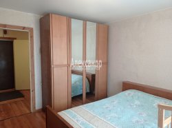 2-комнатная квартира (55м2) на продажу по адресу Сертолово г., Заречная ул., 1— фото 10 из 16