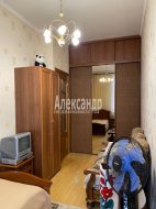 4-комнатная квартира (100м2) на продажу по адресу Полюстровский просп., 47— фото 18 из 26