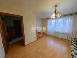 1-комнатная квартира (35м2) на продажу по адресу Бугры пос., Шоссейная ул., 32— фото 13 из 19