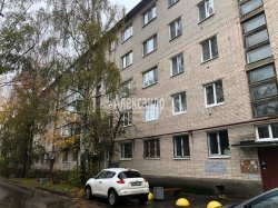 2-комнатная квартира (44м2) на продажу по адресу Красное Село г., Спирина ул., 16— фото 2 из 21