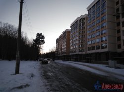 1-комнатная квартира (37м2) на продажу по адресу Ломоносов г., Михайловская ул., 51— фото 2 из 4