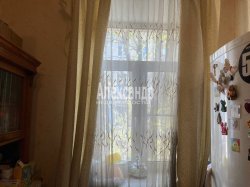 4-комнатная квартира (111м2) на продажу по адресу 3-я Красноармейская ул., 9— фото 8 из 14