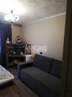 3-комнатная квартира (68м2) на продажу по адресу Школьная ул., 128— фото 13 из 33