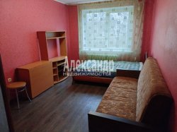 1-комнатная квартира (31м2) на продажу по адресу Псков г., Военный городок-3 ул., 107— фото 2 из 11