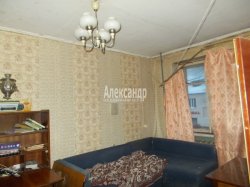 2-комнатная квартира (42м2) на продажу по адресу Тихвин г., Советская ул., 58— фото 3 из 4