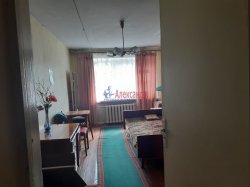 4-комнатная квартира (68м2) на продажу по адресу Волхов г., Державина просп., 48— фото 5 из 8