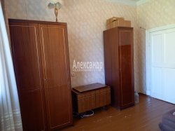3-комнатная квартира (74м2) на продажу по адресу Ломоносов г., Александровская ул., 42— фото 9 из 22