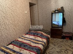 3-комнатная квартира (60м2) на продажу по адресу Славы пр., 2— фото 13 из 26