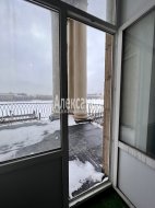 2 комнаты в 8-комнатной квартире (302м2) на продажу по адресу Михайлова ул., 1— фото 9 из 11
