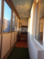 1-комнатная квартира (30м2) на продажу по адресу Мурино г., Петровский бул., 14— фото 8 из 10