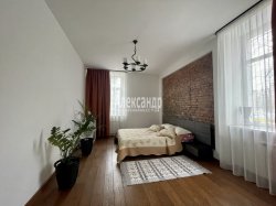 3-комнатная квартира (77м2) на продажу по адресу Кондратьевский просп., 65— фото 3 из 11