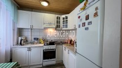 3-комнатная квартира (61м2) на продажу по адресу Светогорск г., Пограничная ул., 9— фото 2 из 22
