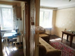 1-комнатная квартира (30м2) на продажу по адресу Новоизмайловский просп., 45— фото 7 из 14