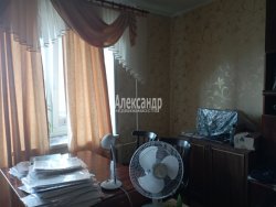 3-комнатная квартира (63м2) на продажу по адресу Волхов г., Державина просп., 32— фото 9 из 13
