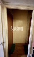Комната в 3-комнатной квартире (61м2) на продажу по адресу Бабушкина ул., 115— фото 6 из 9