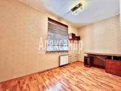 2-комнатная квартира (88м2) на продажу по адресу Выборг г., Гагарина ул., 7б— фото 12 из 22
