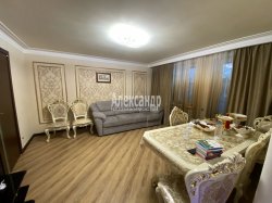 2-комнатная квартира (57м2) на продажу по адресу Всеволожск г., Героев ул., 15— фото 2 из 10